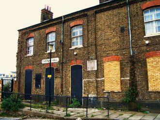 Culross Hall, King's Cross in 2005. Now demolished.