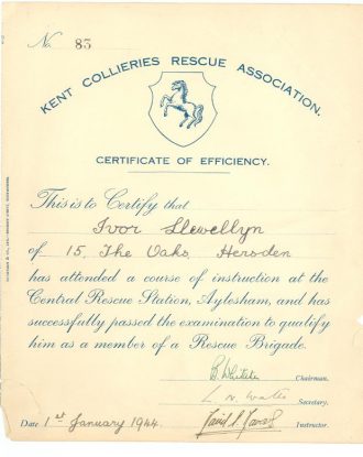 Rescue worker's certificate, 1944