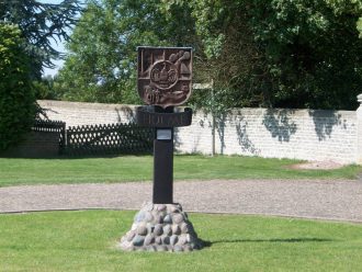 Holme Village Sign