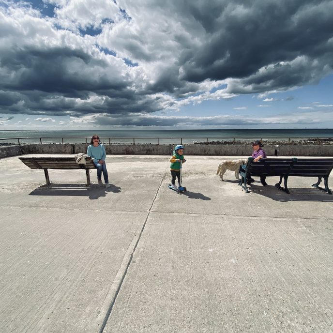 People meeting during lockdown at Rottingdean | Chris Barbara ARPS. All Rights Reserved.
